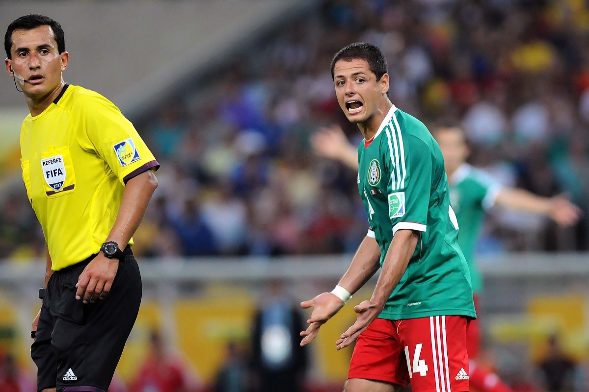 Raúl Jiménez record Chicharito